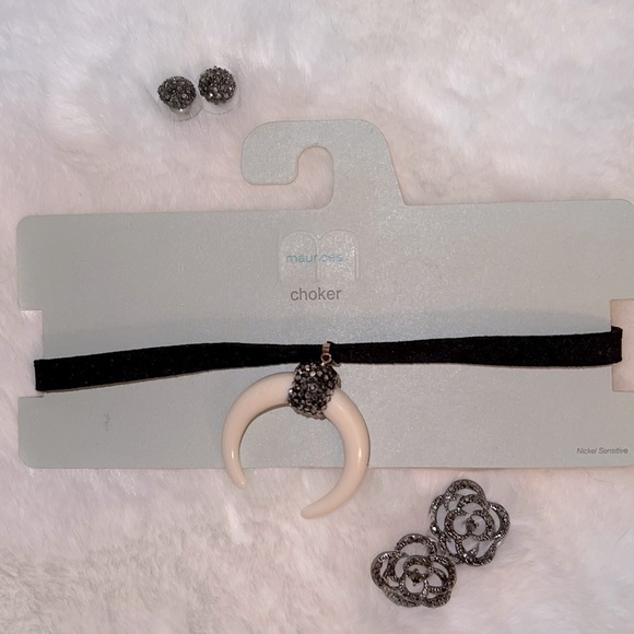 Choker & Earrings Bundle - Picture 3 of 8